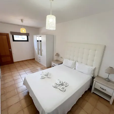 Anahi Homes Corralejo - Brezo 3 Hébergement de vacances La Oliva